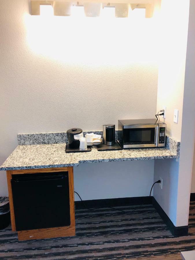 Country Inn & Suites By Radisson, Nashville Airport East, Tn Bagian luar foto